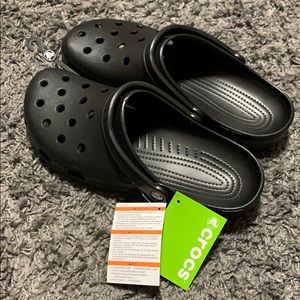 Men’s black crocs